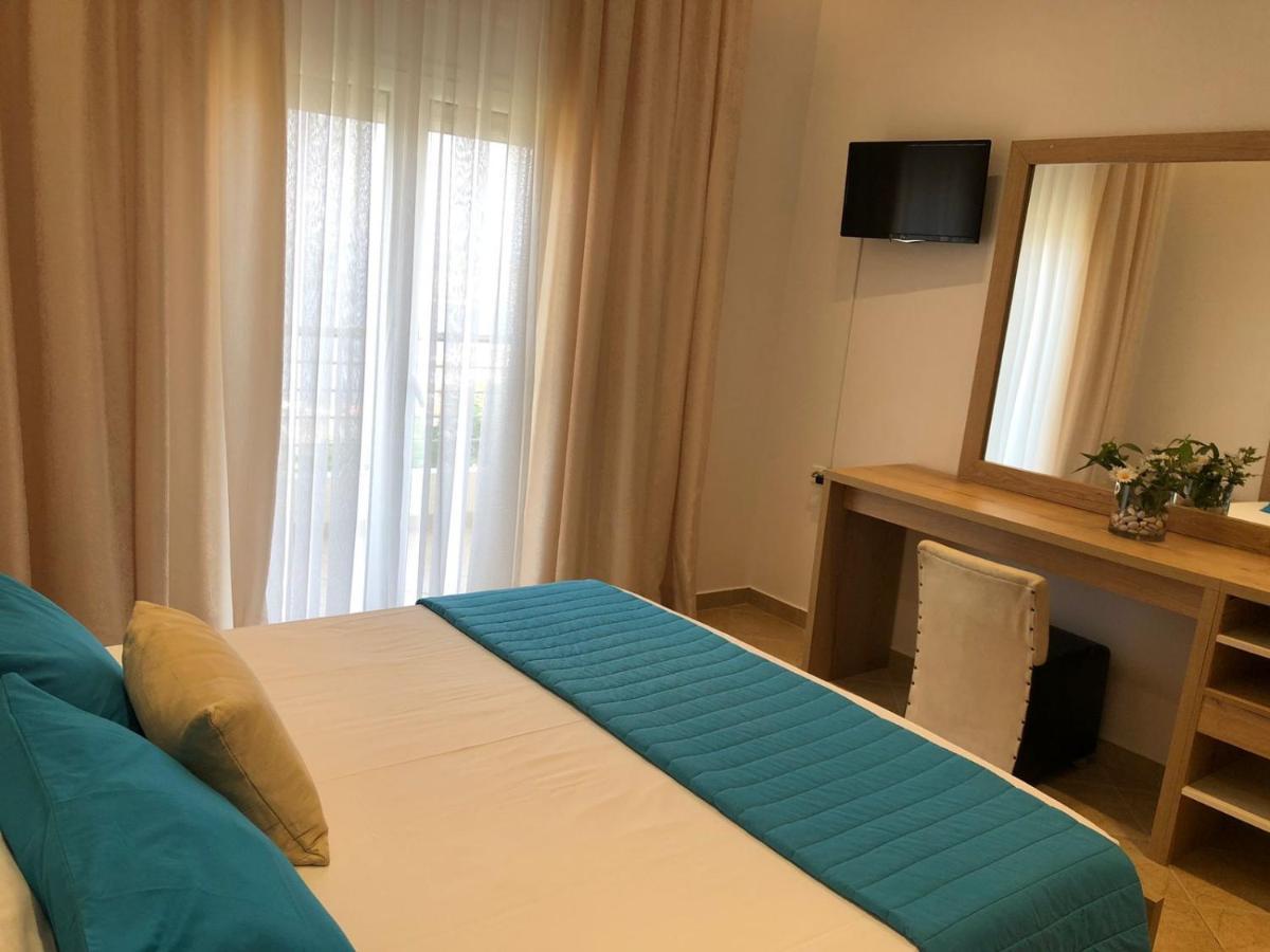 Apartment Theona